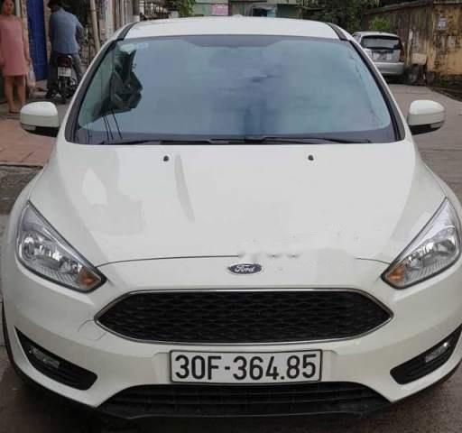 Bán ô tô Ford Focus sản xuất 2018, màu trắng chính chủ