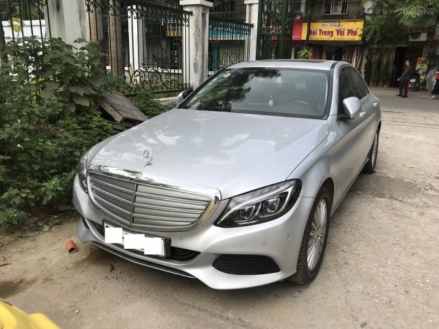 Đổi xe cần bán gấp Mercedes C250 Exclusive sản xuất 2015, chính chủ sử dụng, mua mới từ đầu