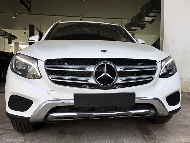 Bán Mercedes GLC250 4Matic năm sản xuất 2018, màu trắng