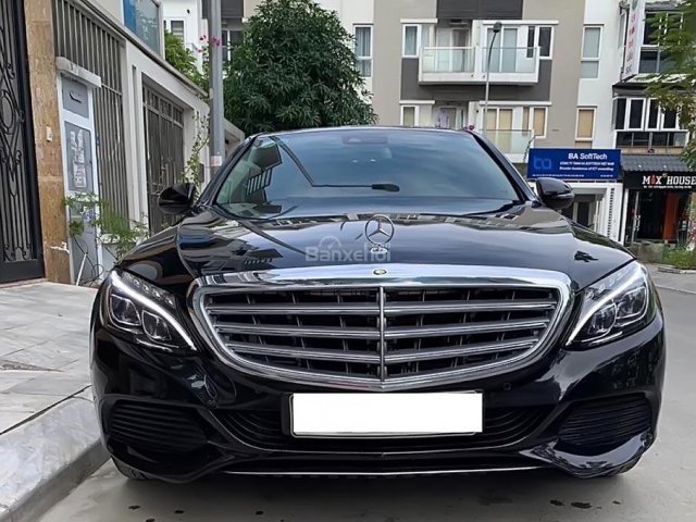 Bán xe Mercedes C250 đời 2015 màu đen, nội thất be, xe cực đẹp, cực mới, chủ đi giữ gìn, biển Hà Nội