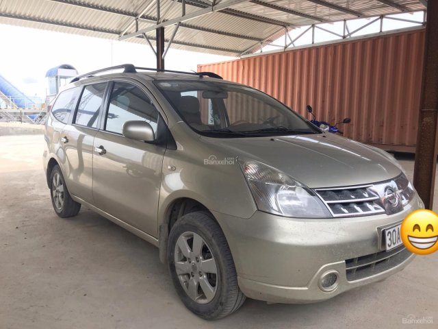 Bán Nissan Grand Livina 1.8AT 2010