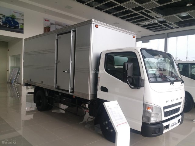 Bán xe tải Fuso Canter4.99 đời 2018, tải trọng 2.1 tấn, LH: 0938907153