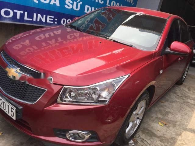 Gia đình cần bán xe Chevrolet Cruze 1.6 số sàn, đời 2014, xe đẹp không lỗi nhỏ