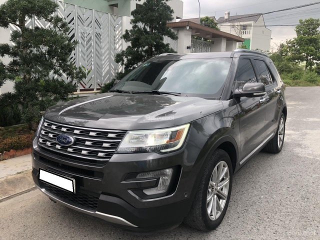 Bán Ford Explorer 2.3 Ecoboost 2017 màu xám, xe đi rất kĩ