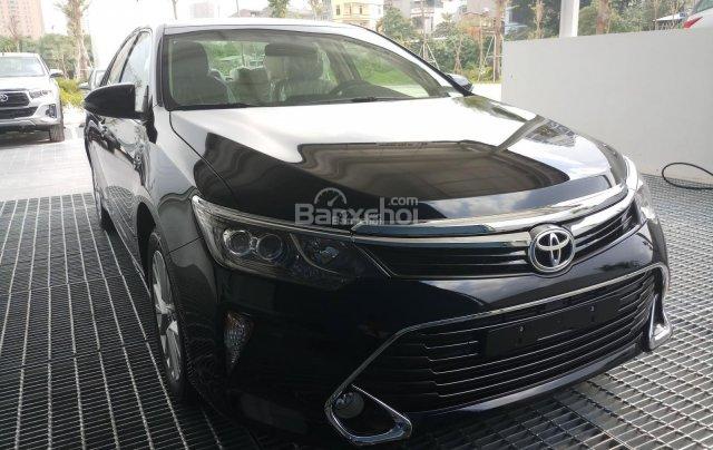 Bán Toyota Camry 2018 tại Thanh Hóa, trả góp 80% chỉ 300tr - LH: 0973.530.250