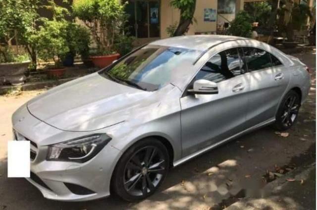 Bán Mercedes CLA 200 2015, màu bạc, nhập khẩu nguyên chiếc