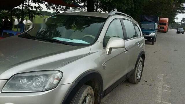 Bán xe Captiva BKS 30S, đời xe 2009, số sàn, xe gia đình, nội thất đẹp