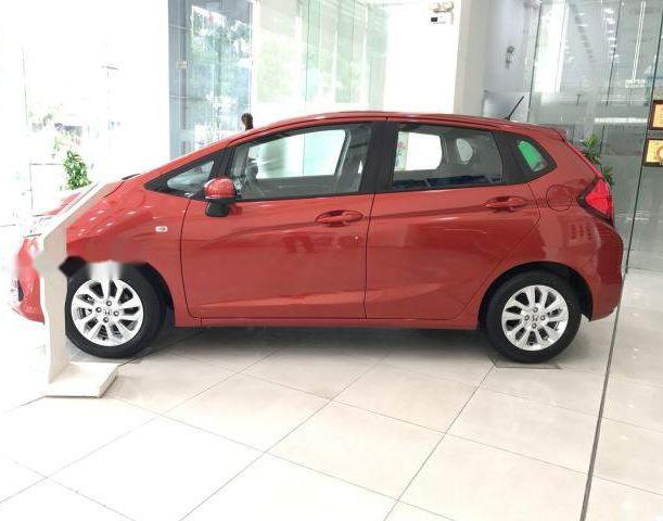 Cần bán Honda Jazz đời 2018, màu đỏ, nhập khẩu, xe hoàn toàn mới