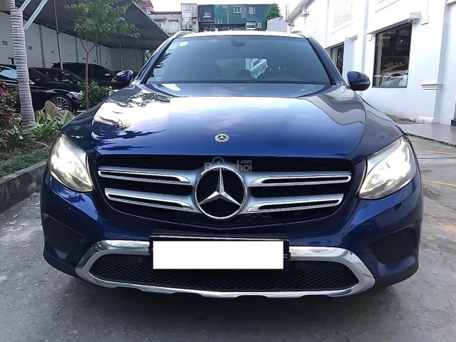 Bán Mercedes GLC 200 sản xuất năm 2018, màu xanh lam như mới