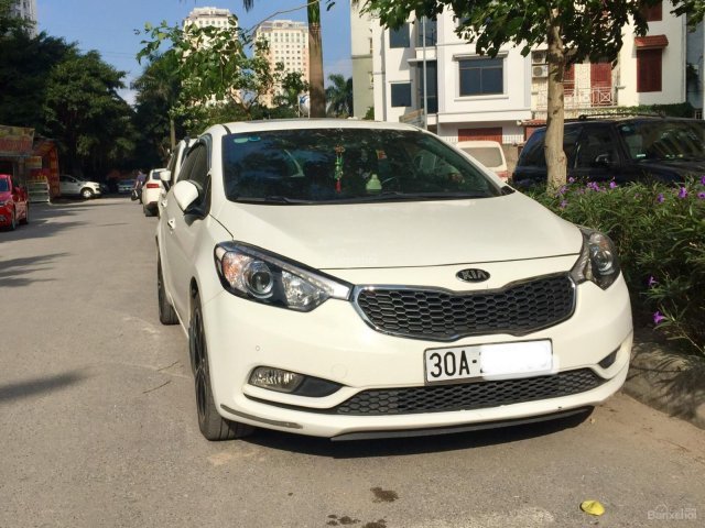 [Chính chủ] Bán ô tô Kia Cerato Hatchback 2014, màu trắng, xe nhập nguyên chiếc