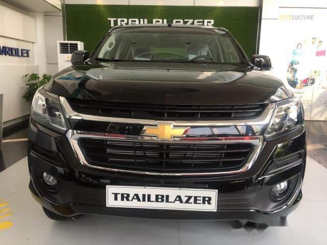 Cần bán Chevrolet Trailblazer đời 2018, màu đen, nhập khẩu 