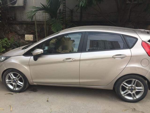 Bán xe Ford Fiesta sản xuất năm 2011, giá cạnh tranh