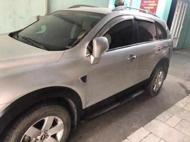 Bán xe Chevrolet Captiva sản xuất 2007, màu bạc xe gia đình