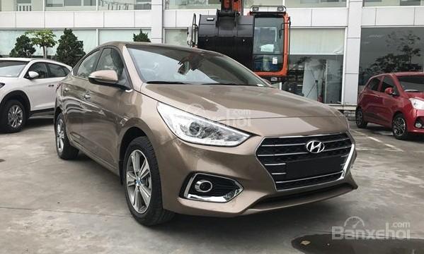 Hyundai Accent 2020 (số sàn + tự động) rẻ nhất, xe đủ màu vay 90%, trả góp chỉ 140tr có xe. Giao xe tận nhà, tư vấn online không lo dịch bệnh