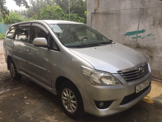 Bán xe Toyota Innova V sản xuất 2012, màu bạc