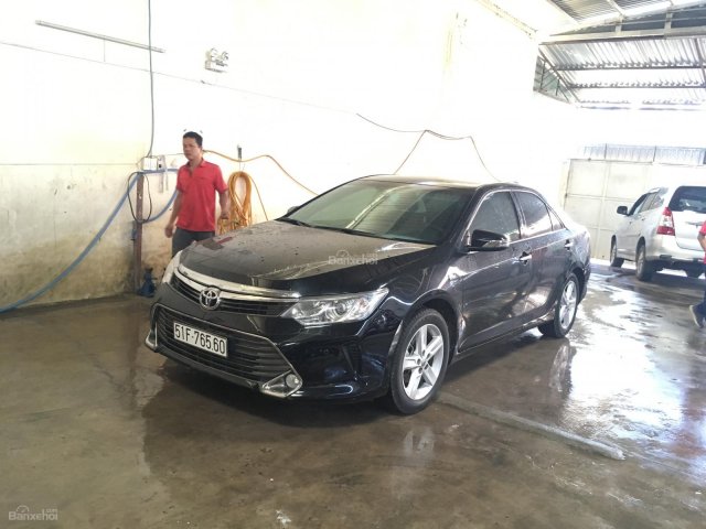 Bán Toyota Camry 2.5Q, odo 19.000km như mới T8 năm 2016, màu đen