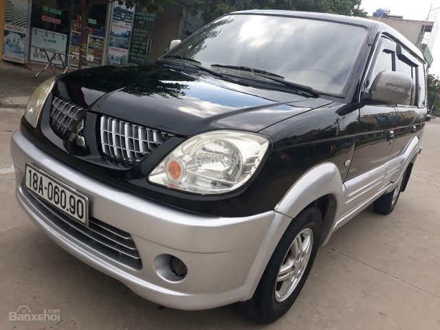 Cần bán lại xe Mitsubishi Jolie đời 2005, màu đen 