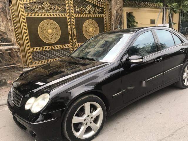 Bán Mercedes C240 đời 2004, màu đen, nhập khẩu giá cạnh tranh