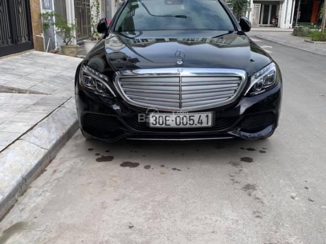 Bán Mercedes C250 sản xuất 2015, màu đen