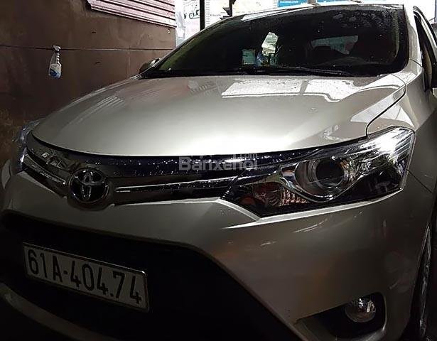 Cần bán Toyota Vios 1.5G sản xuất 2017, màu ghi vàng, 540tr