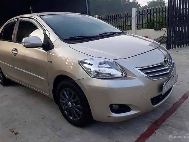 Cần bán Toyota Vios E năm sản xuất 2012 số sàn giá cạnh tranh