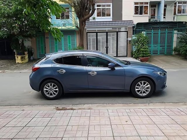 Cần bán gấp Mazda 3 1.5L năm 2016 giá cạnh tranh