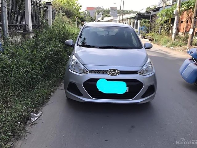 Bán Hyundai Grand i10 2016, màu bạc, nhập khẩu số sàn