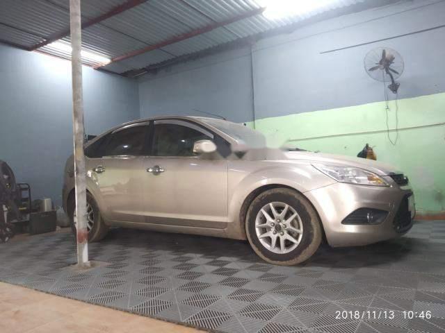 Cần bán lại xe Ford Focus năm 2009, màu nâu, giá 30tr