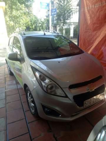 Cần bán xe Chevrolet Spark 1.2 LT 2017, màu bạc, nhập khẩu nguyên chiếc, giá chỉ 290 triệu