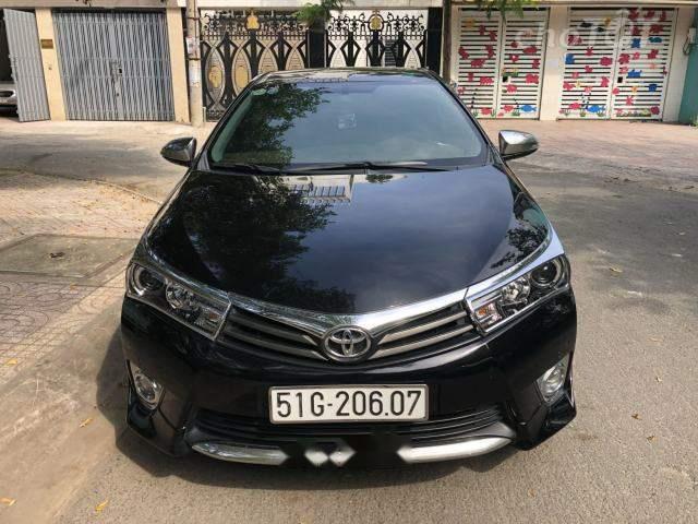 Cần bán xe Toyota Camry 2.0 năm 2016, màu đen, 789.999 triệu