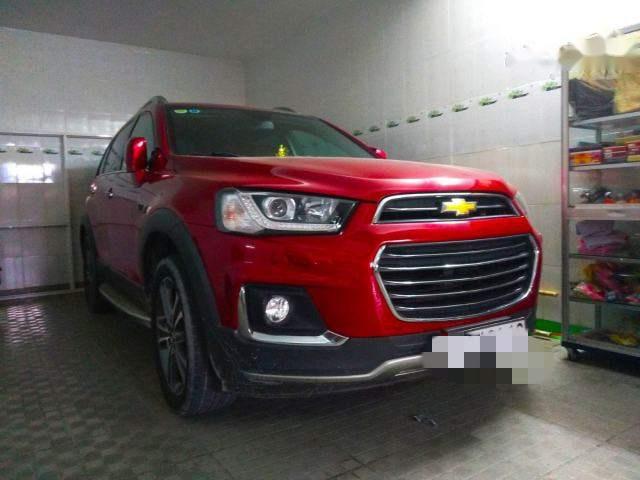 Cần bán Chevrolet Captiva đời 2016, màu đỏ, 688tr