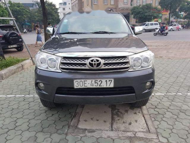 Bán xe Toyota Fortuner 2010, màu xám, giá tốt 