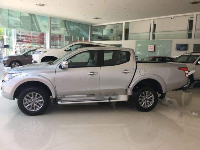 Bán ô tô Mitsubishi Triton năm 2018, màu bạc, nhập khẩu nguyên chiếc