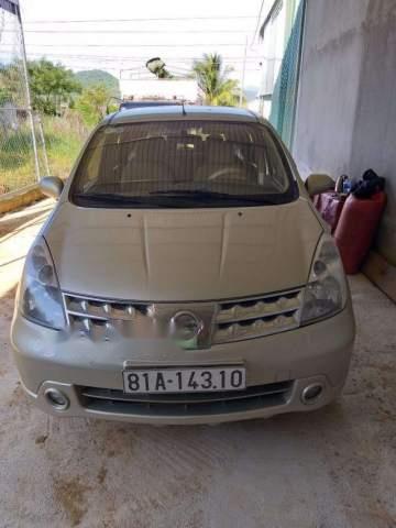 Cần bán lại xe Nissan Grand livina năm sản xuất 2012, màu xám, 285 triệu