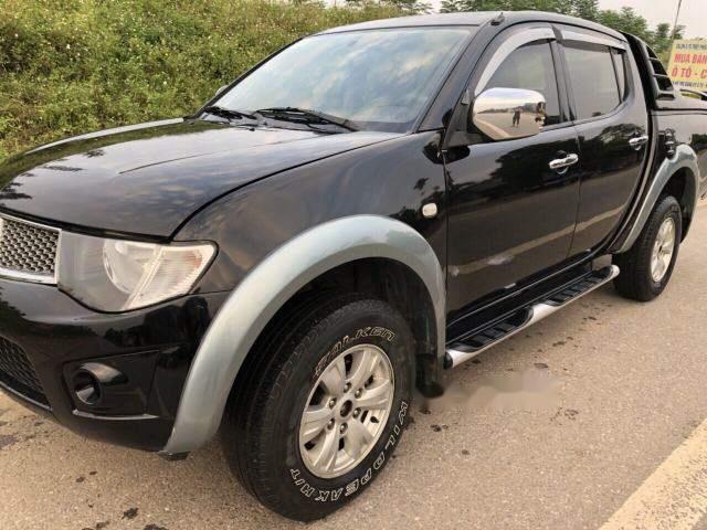 Bán Mitsubishi Triton đời 2011, màu đen, số sàn