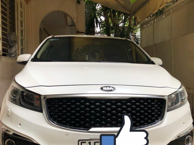 Bán Kia Sedona đời 2016, màu trắng