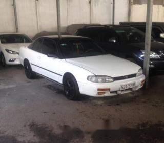 Cần bán gấp Toyota Camry đời 1994, màu trắng, xe nhập  