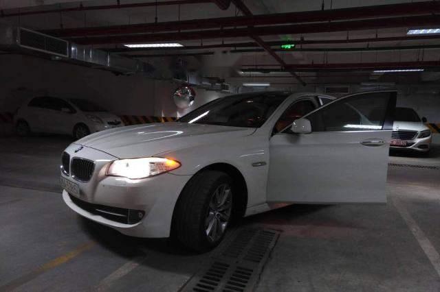 Bán xe BMW 528i đời 2012, màu trắng, nhập khẩu 