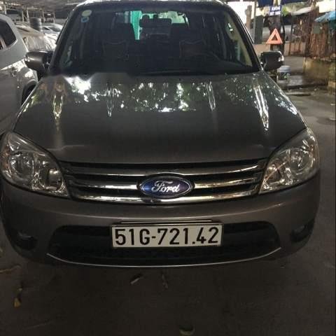 Cần bán Ford Escape sản xuất năm 2010, màu xám chính chủ