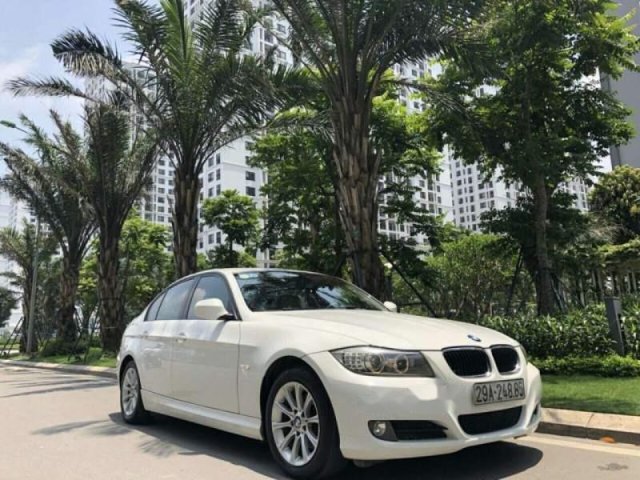 Bán BMW 3 Series sản xuất năm 2010, màu trắng, nhập khẩu nguyên chiếc, giá tốt