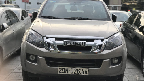 Bán Isuzu Dmax 2.5 AT sản xuất năm 2016, màu bạc, 555 triệu