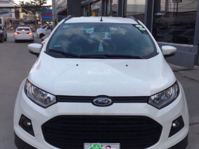 Bán xe Ford EcoSport sản xuất 2016 màu trắng, 466 triệu