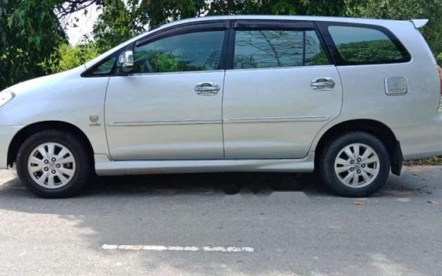 Bán Toyota Innova G năm sản xuất 2009, màu bạc 