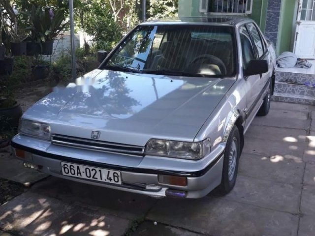 Cần bán xe Honda Accord 1988, màu bạc