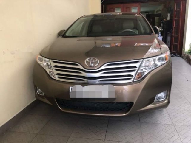 Gia đình bán Toyota Venza SX 2009, màu nâu, nhập khẩu