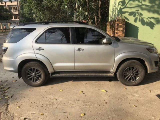 Chính chủ bán Toyota Fortuner sản xuất năm 2016, màu bạc