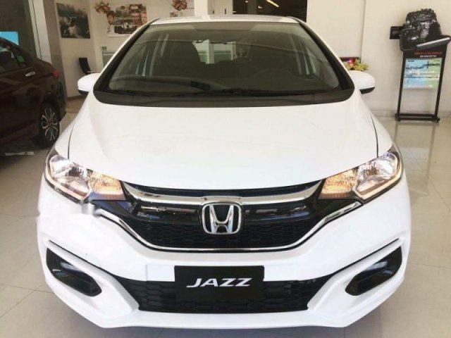 Cần bán Honda Jazz 2018, màu trắng, nhập khẩu nguyên chiếc