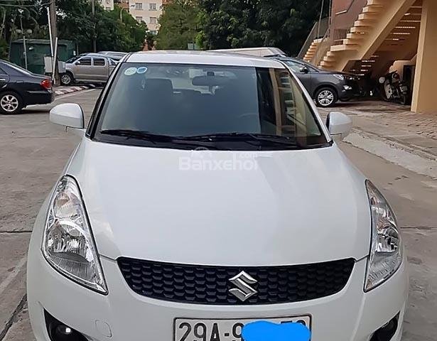 Bán xe Suzuki Swift 2013, màu trắng, nhập khẩu nguyên chiếc 