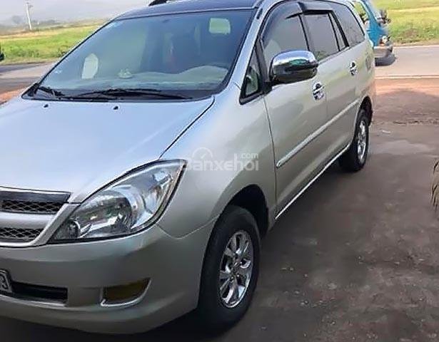 Cần bán Toyota Innova J sản xuất 2007, màu bạc giá cạnh tranh