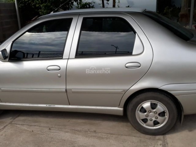 Bán xe Fiat Siena ED 1.3 năm 2002, màu bạc còn mới